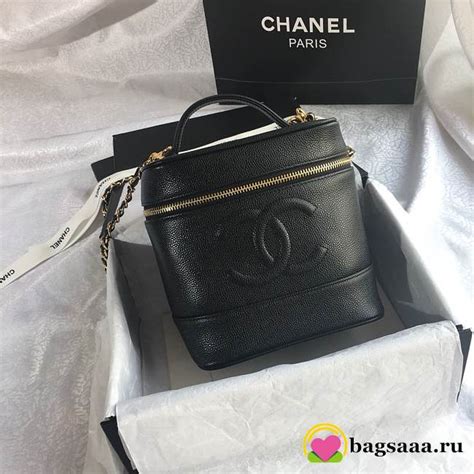 chanel vanity case 17cm|chanel vanity case original.